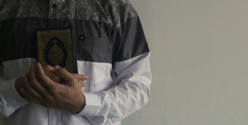 masjid-pogung-dalangan-GClYQv8I3So-unsplash (1).jpg