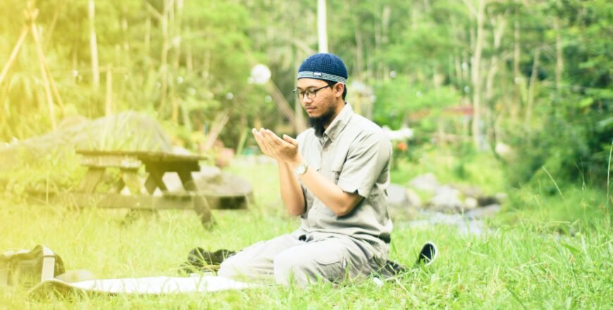 masjid-pogung-dalangan-JHb1mRYJ11U-unsplash (1).jpg